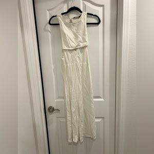Zara white sleeveless jumpsuit. Size Small.